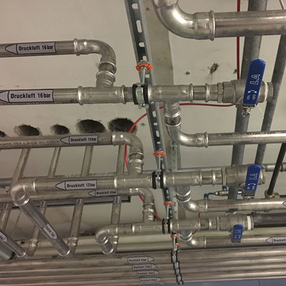 Professioneller Rohrleitungsbau